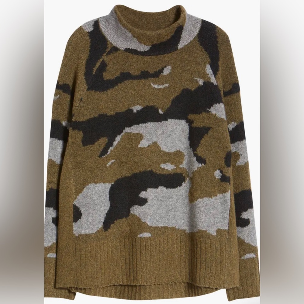 Nordstrom Size Medium Women’s Fleece Mock Neck Camo Sweater - Picture 5 of 11